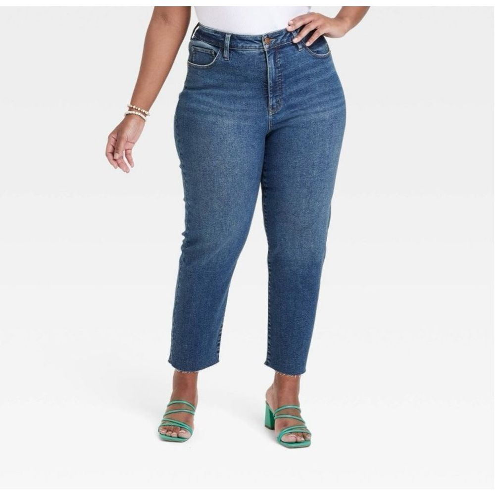 Women's High-Rise Cropped Slim Straight Jeans - Ava & Vivim Medium Wash 22